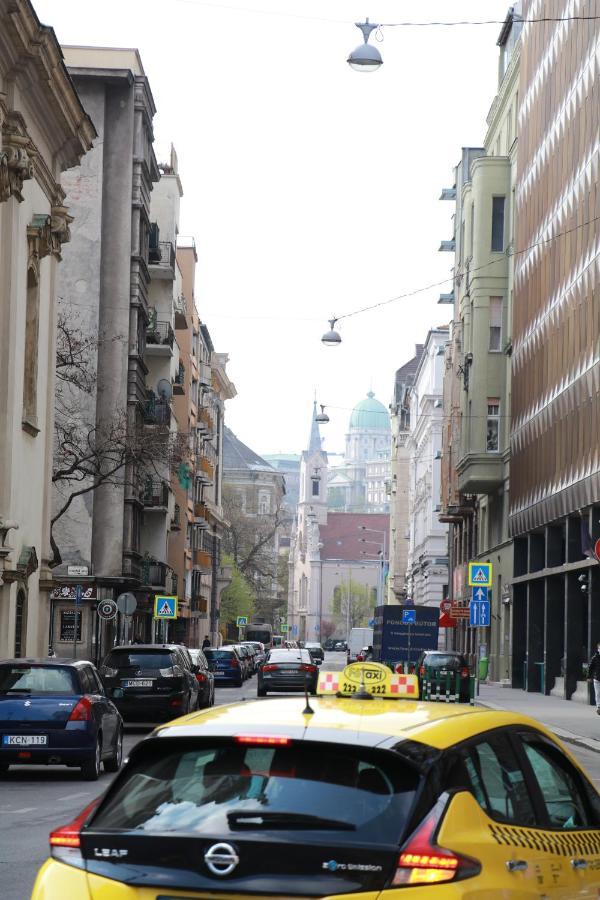 Fornax With Balcony Apartamento Budapest